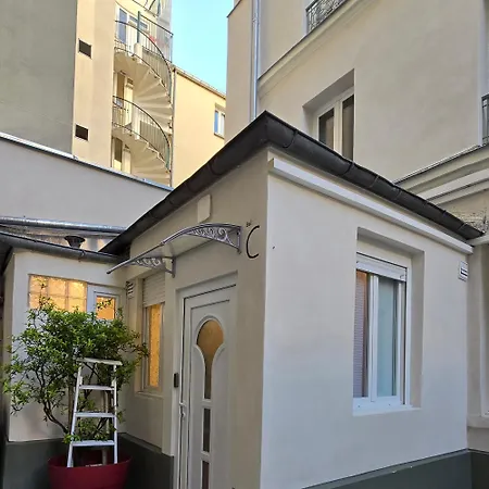 Maisonnette Parisien * Paris